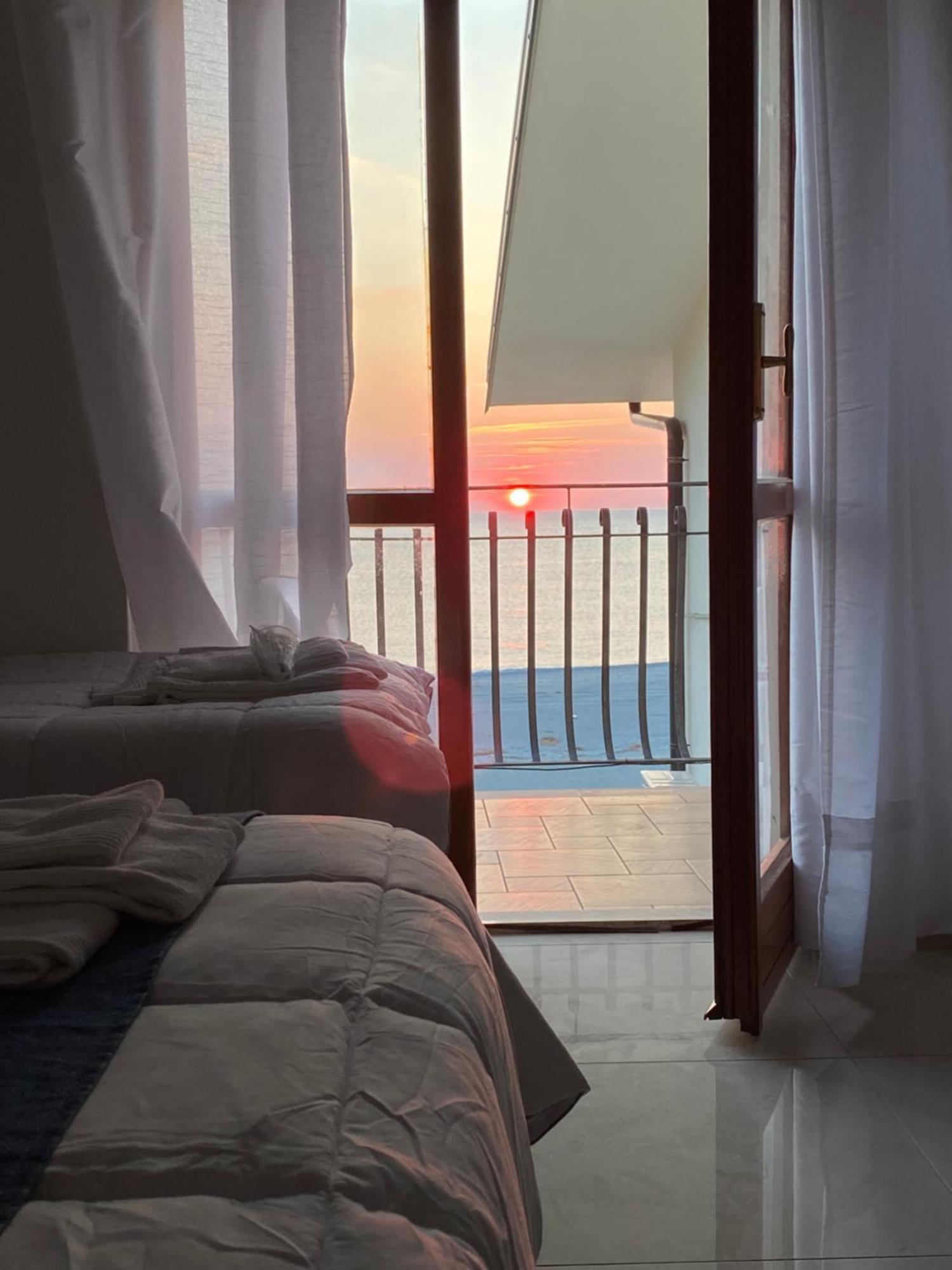 Vista Al Tramonto B&B Фалерна Екстериор снимка